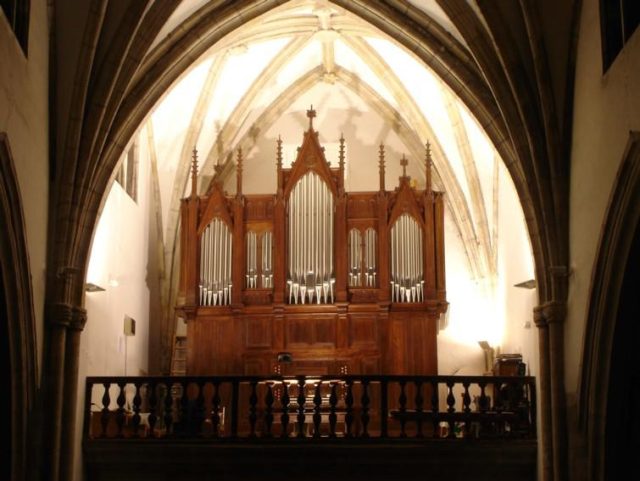 Órgano de la Basílica de Santa María, Llanes (Asturias)