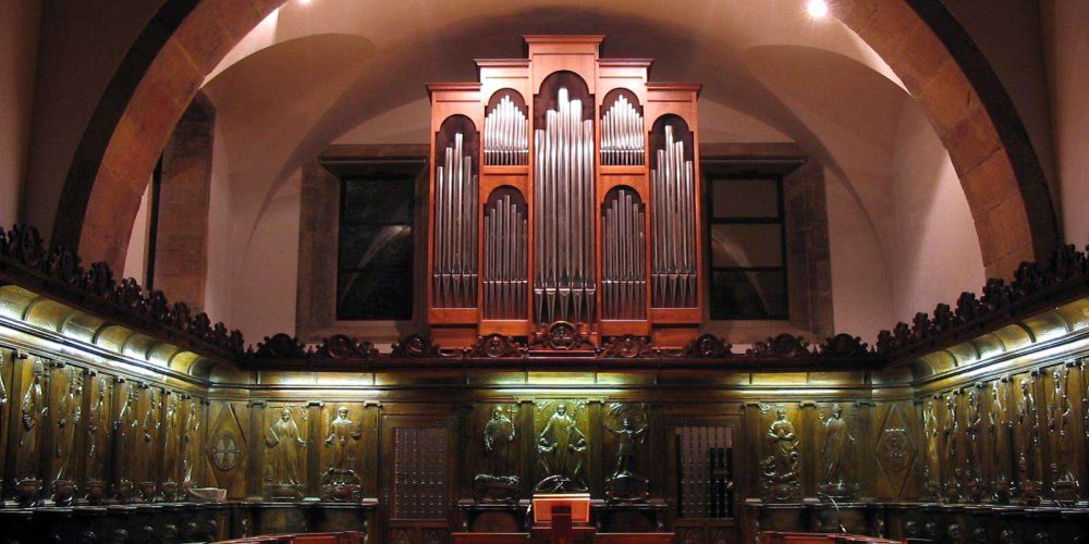 Órgano del Monasterio de San Pelayo, Oviedo (Asturias)