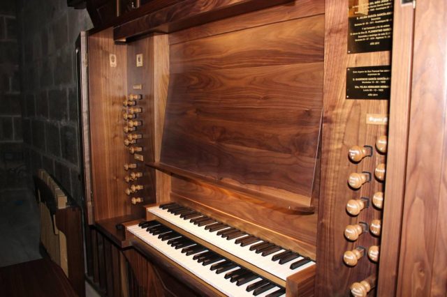 Órgano de la Epístola de la Catedral Santa María la Mayor, teclado