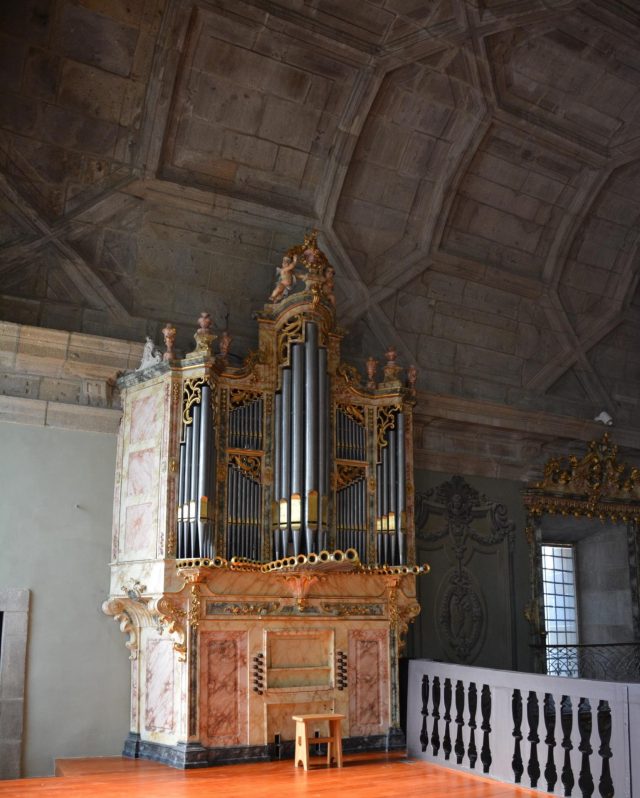 Órgano de la Iglesia de la Venerable Tercera Orden de San Francisco, plano general