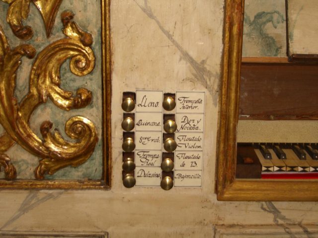 Órgano de la Parroquia de San Lorenzo, detalle 2